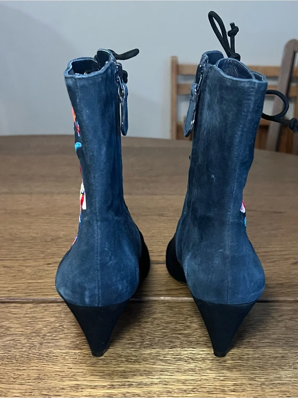 Tory Burch Cassidy Floral Embroidered Lace Up Ankle Booties Navy Black 8.5 M